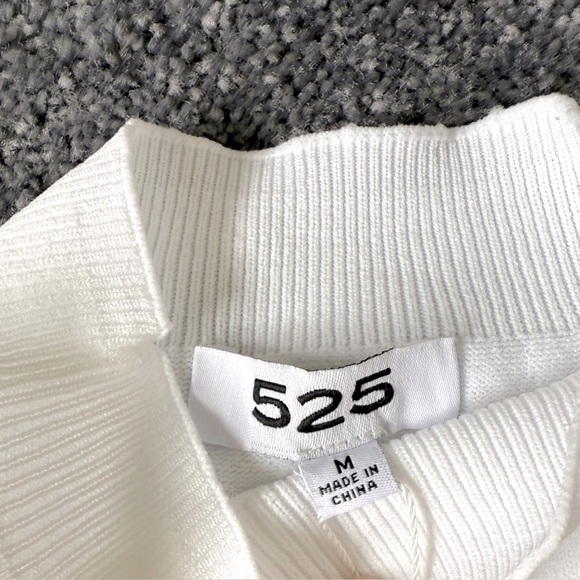 NWT 525 America Classic White Mock Neck Tank Top Women Medium - Picture 6 of 7